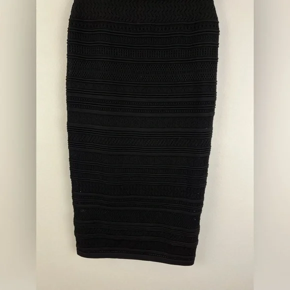 ARITZIA BABATON Bodycon pointelle crochet tube skirt - Picture 4 of 7